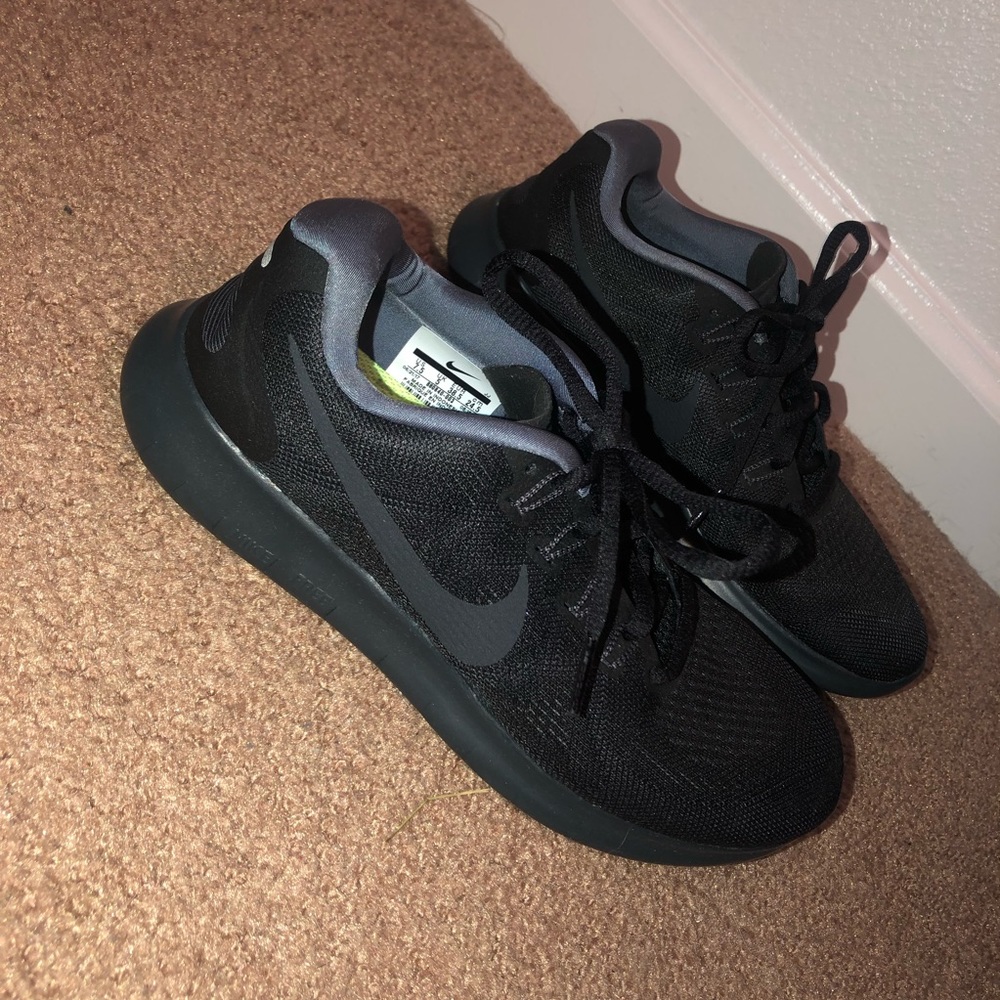 NIKE free rn NWOT